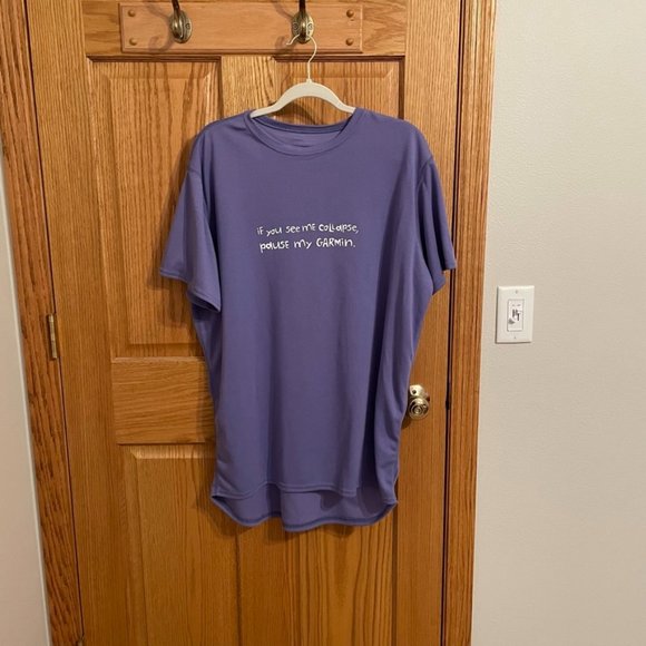 "If You See Me Collapse, Pause My Garmin" running shirt XL - Picture 1 of 4